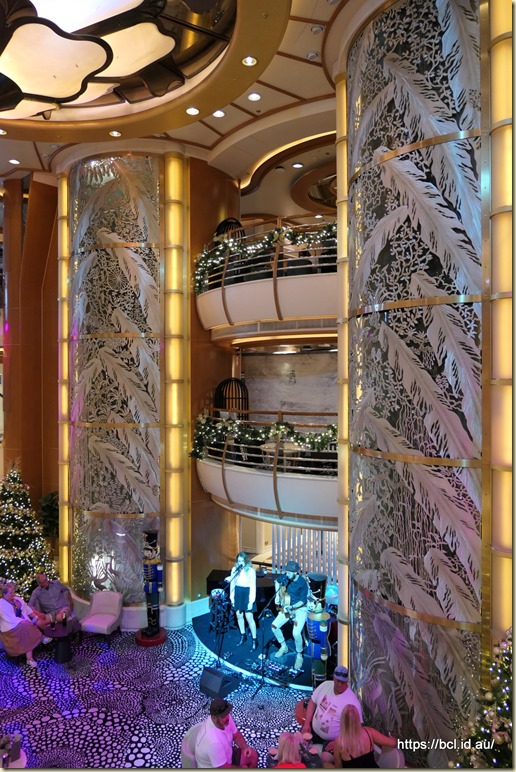 221219 026 Pacific Adventure Lobby