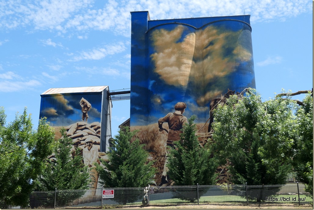 231115 008 Painted Silo Harden NSW