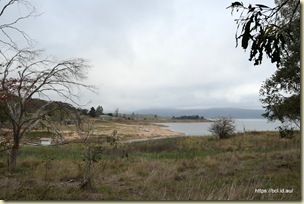 A walk along side Lake Jindabyne