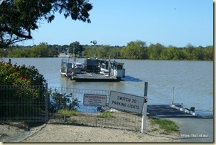Wellington Road Ferry Across Murray